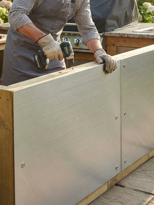 3mm Edelstahlblech geschliffen (K240) wird verbaut